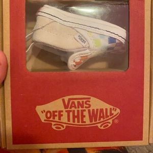 Brand new vans for baby never worn